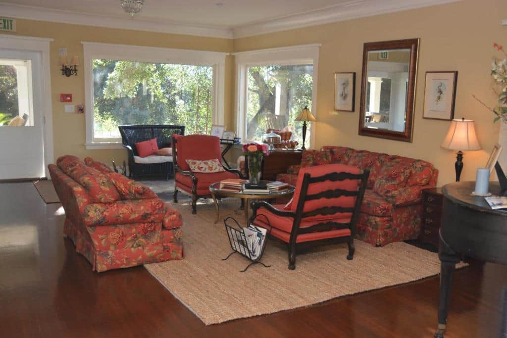 Arroyo Vista Inn