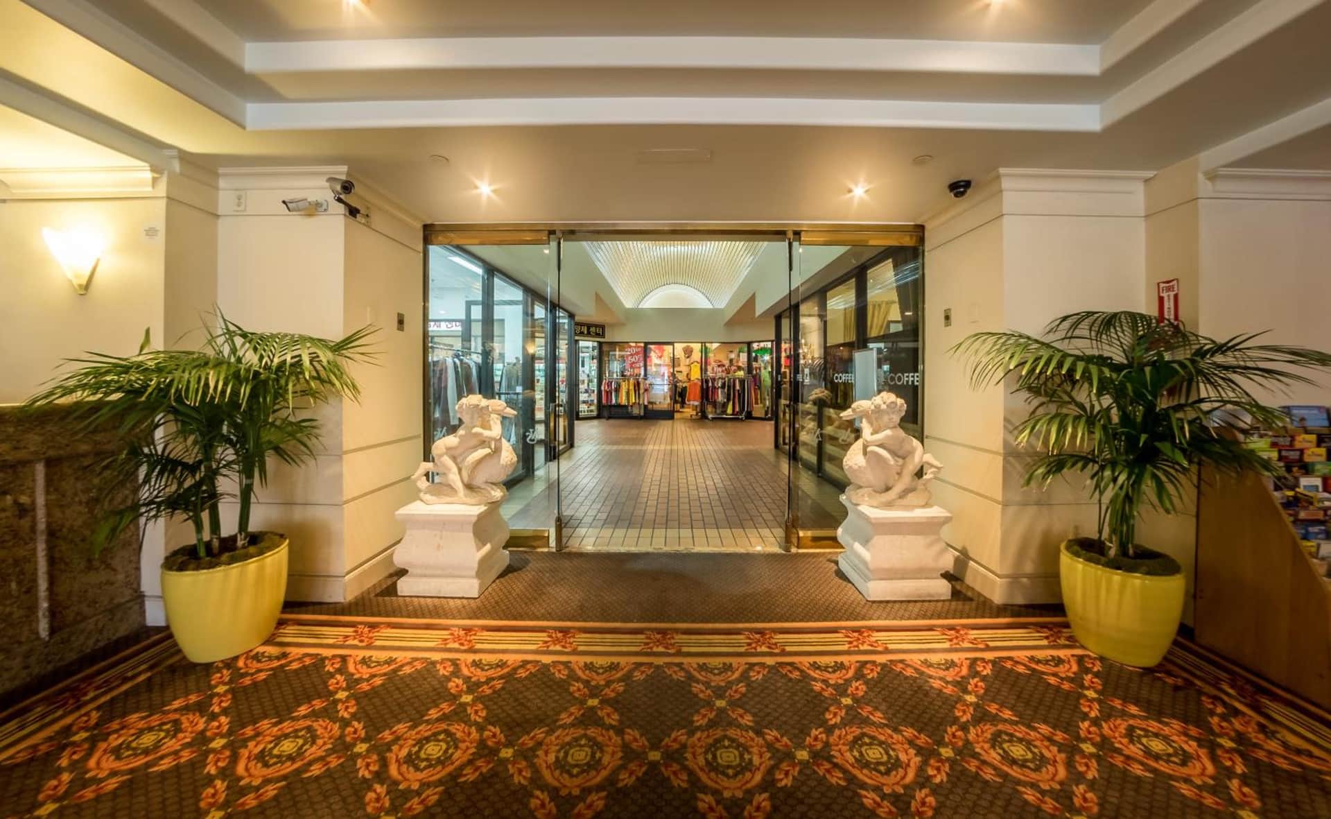 Olyver Hotel