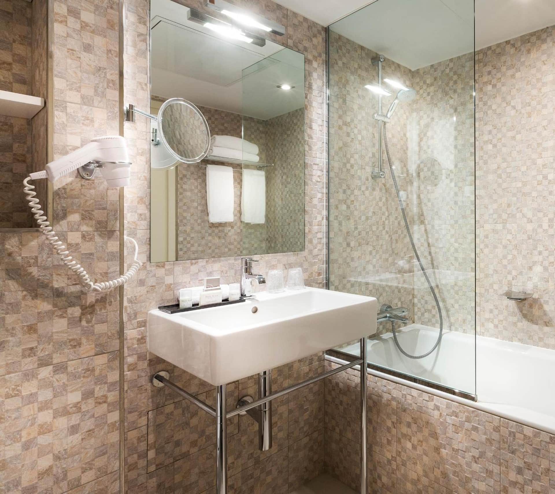 Aston Paris Hôtel