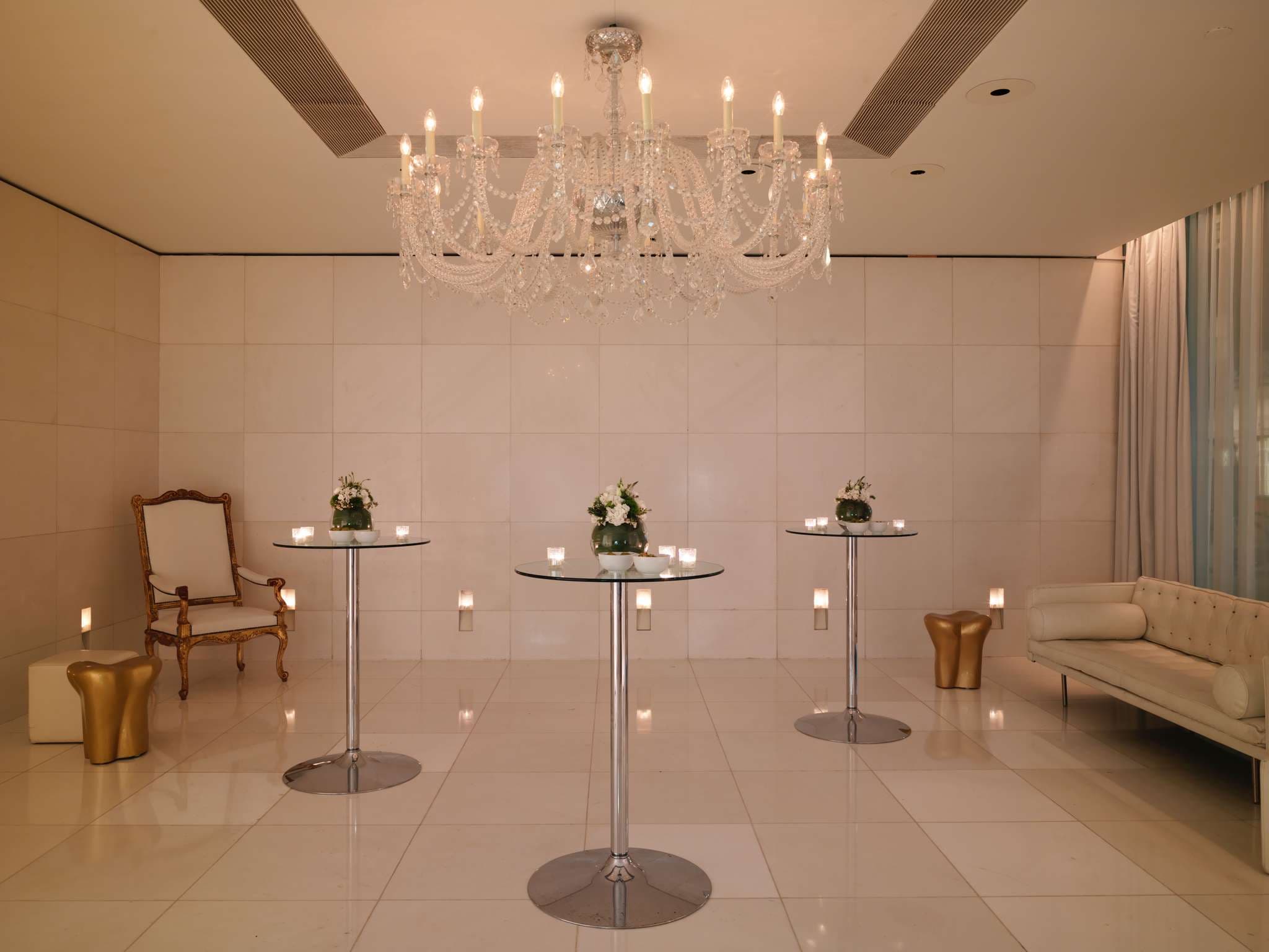 St Martins Lane London