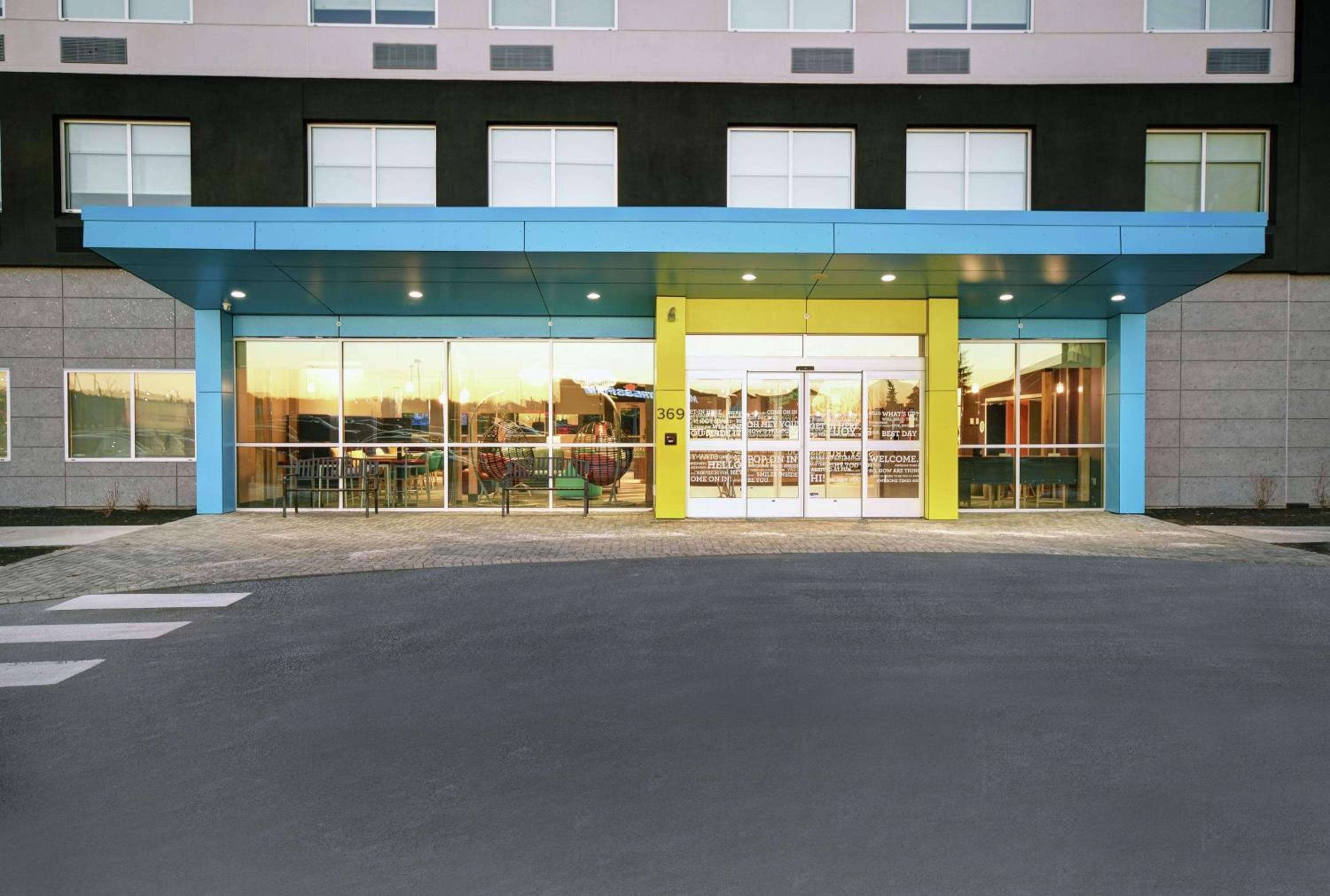 Tru by Hilton Portland Airport Area