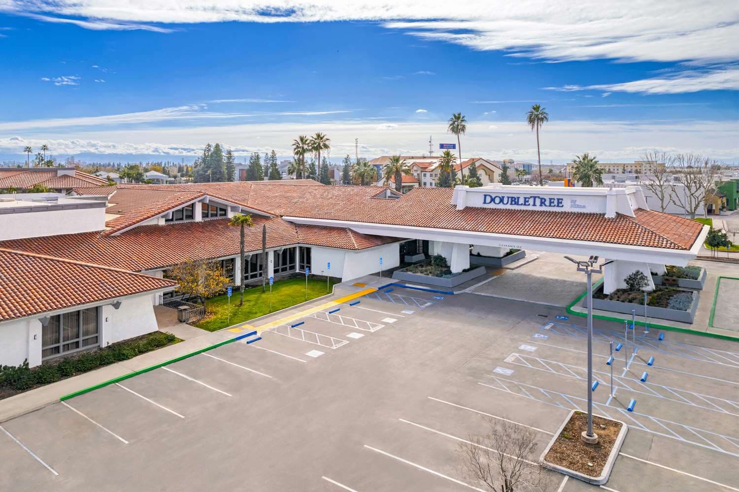 DoubleTree by Hilton Bakersfield