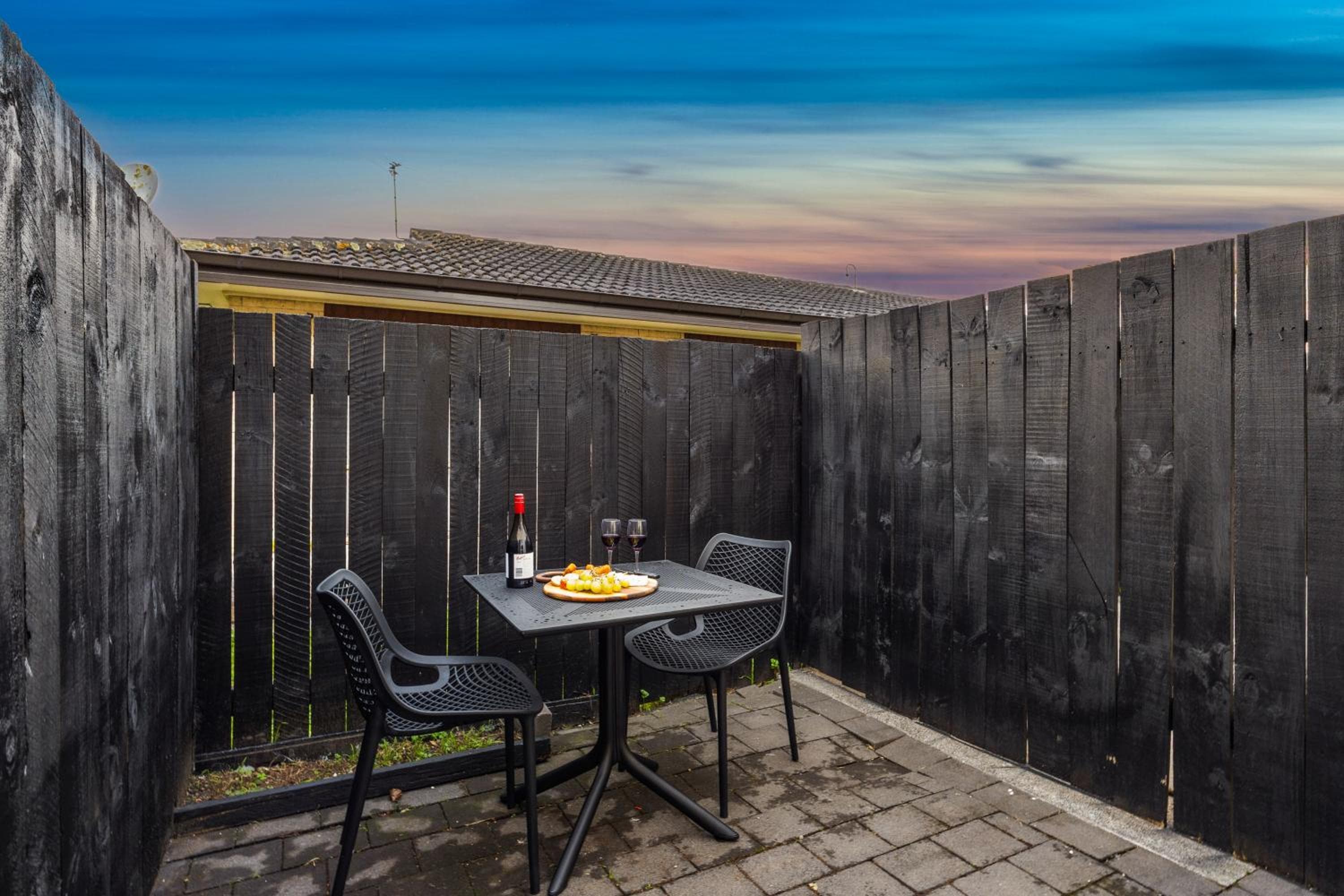 Aroha Motel & Apartments