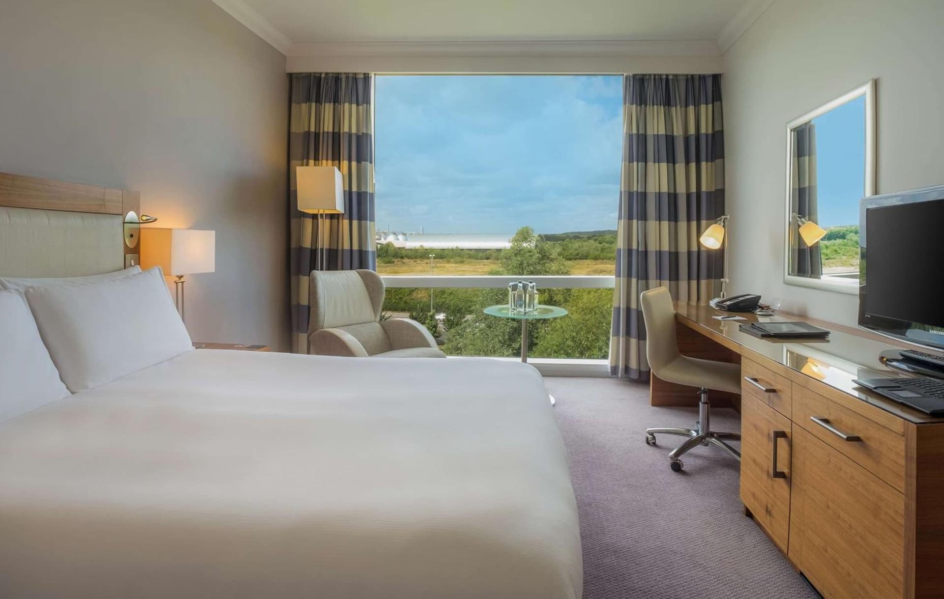 Hilton Reading