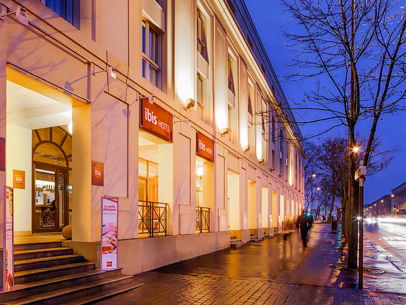 ibis Versailles Château