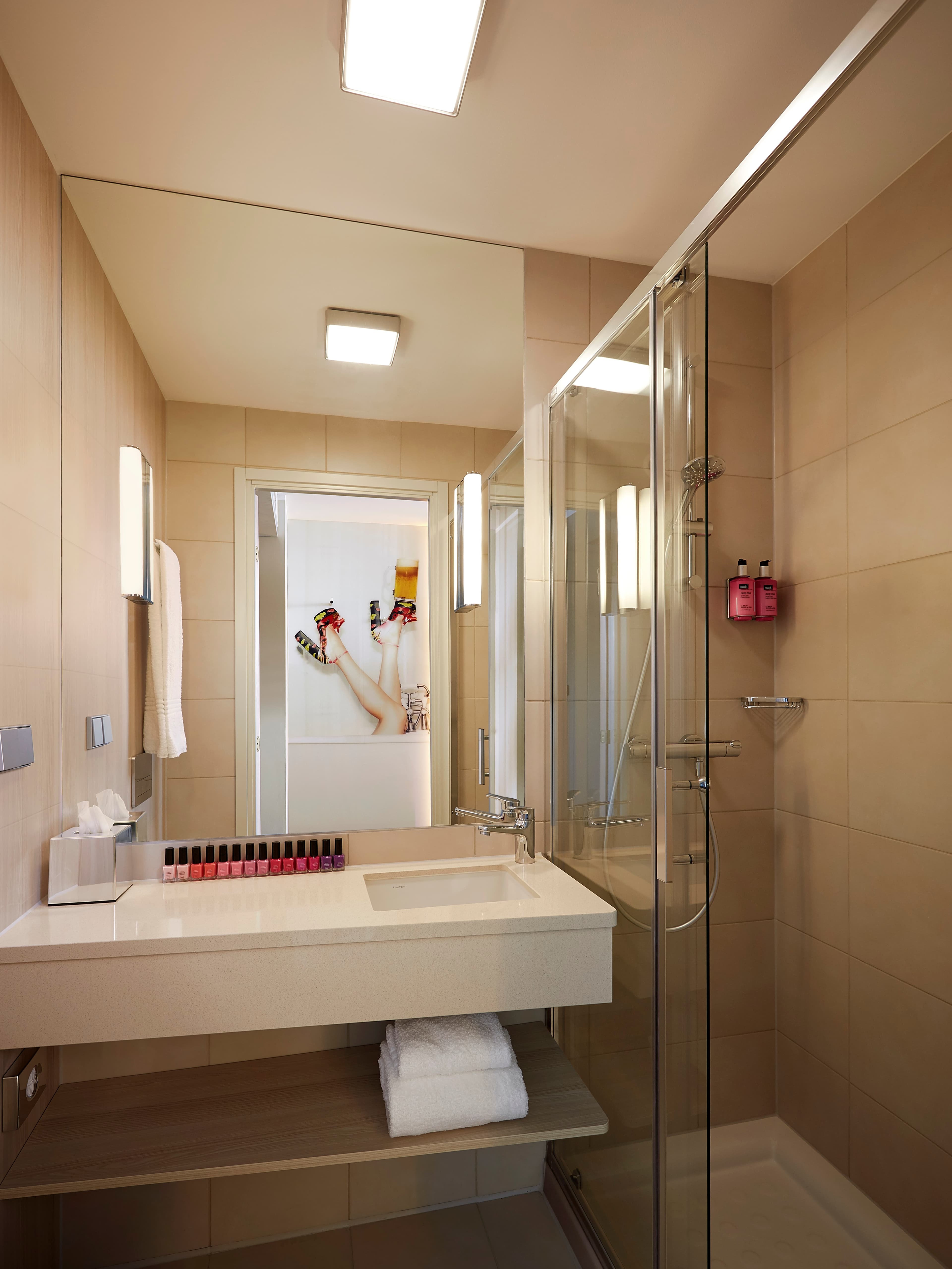 Moxy Frankfurt Airport(INACTIVE)