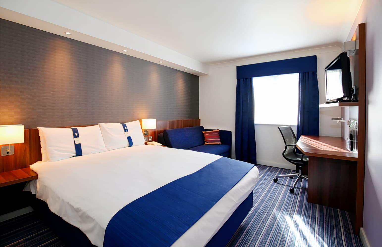 Holiday Inn Express London Gatwick - Crawley