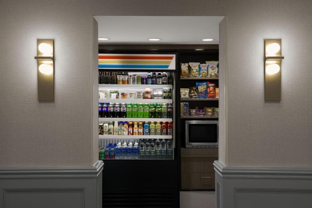 Courtyard New Haven at Yale