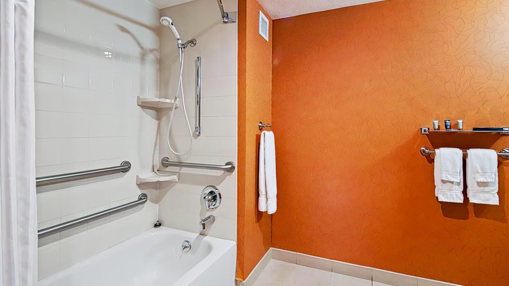 BEST WESTERN PLUS Fresno Airport Hotel