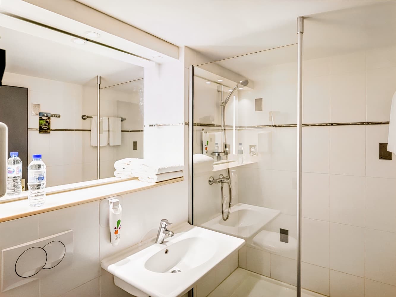 Ibis Styles Douai Gayant Expo Train Station