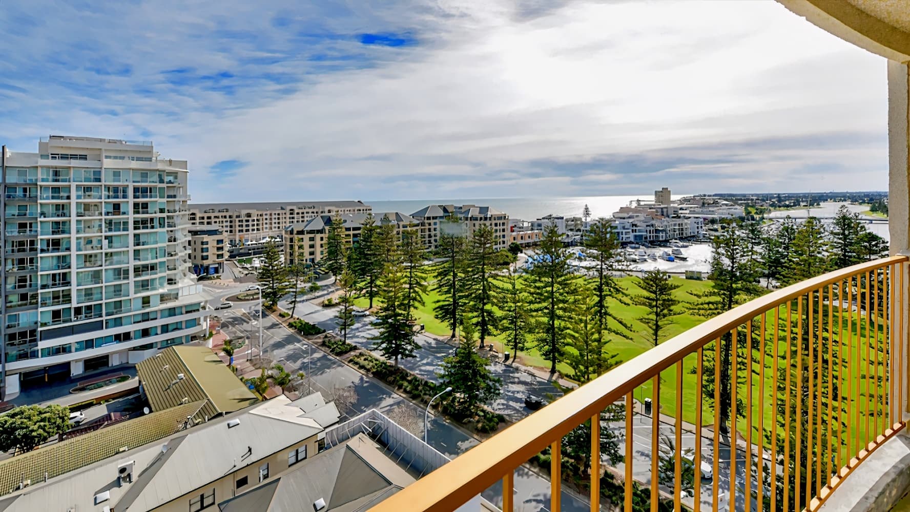 Atlantic Tower Motor Inn