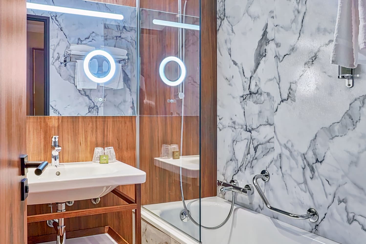 Hôtel l'Élysée Val d'Europe (old)