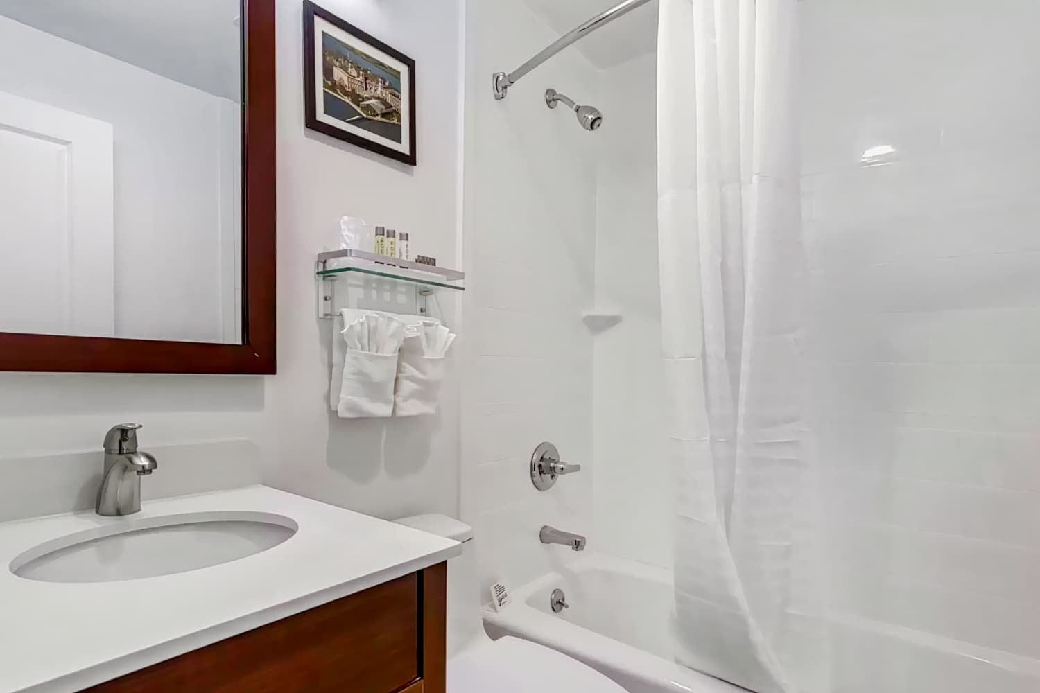 Avion Inn Near LGA Airport, Ascend Hotel Collection