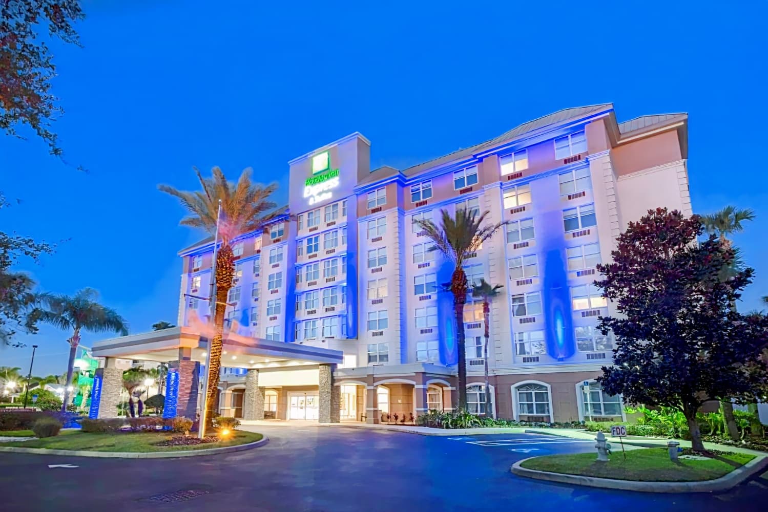 Holiday Inn Express & Suites S Lake Buena Vista by IHG