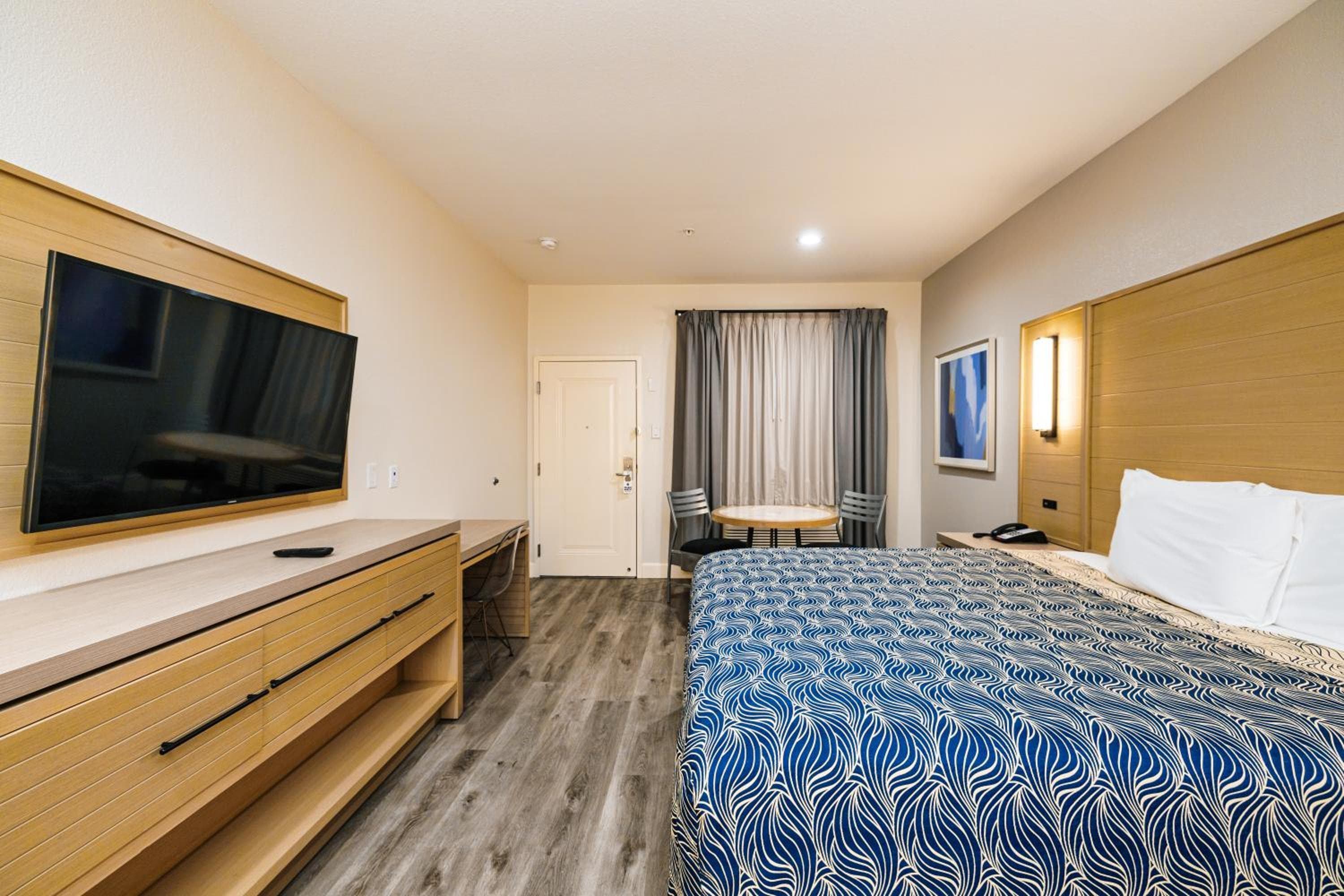 Palace Inn Blue IAH East