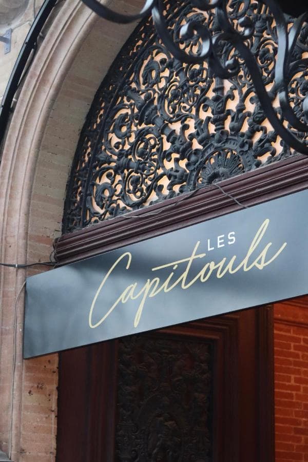 Les Capitouls Toulouse Ctre Handwritten Collection