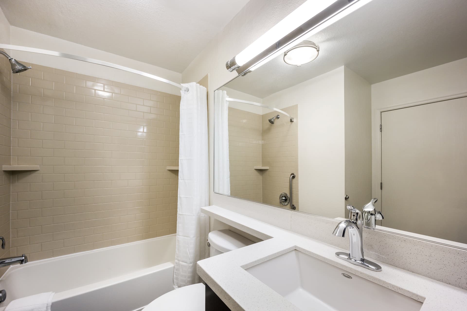 Sonesta Simply Suites Plano Frisco