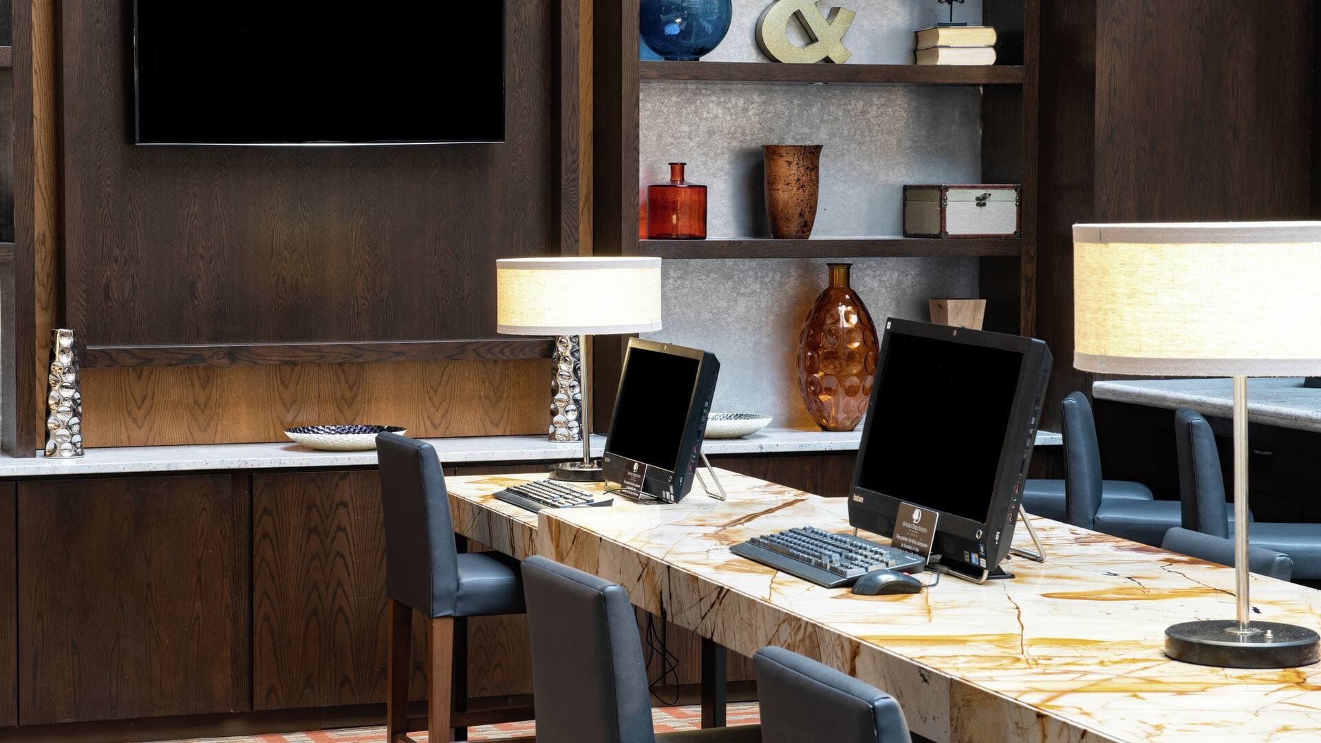 DoubleTree Suites by Hilton Hotel Philadelphia West