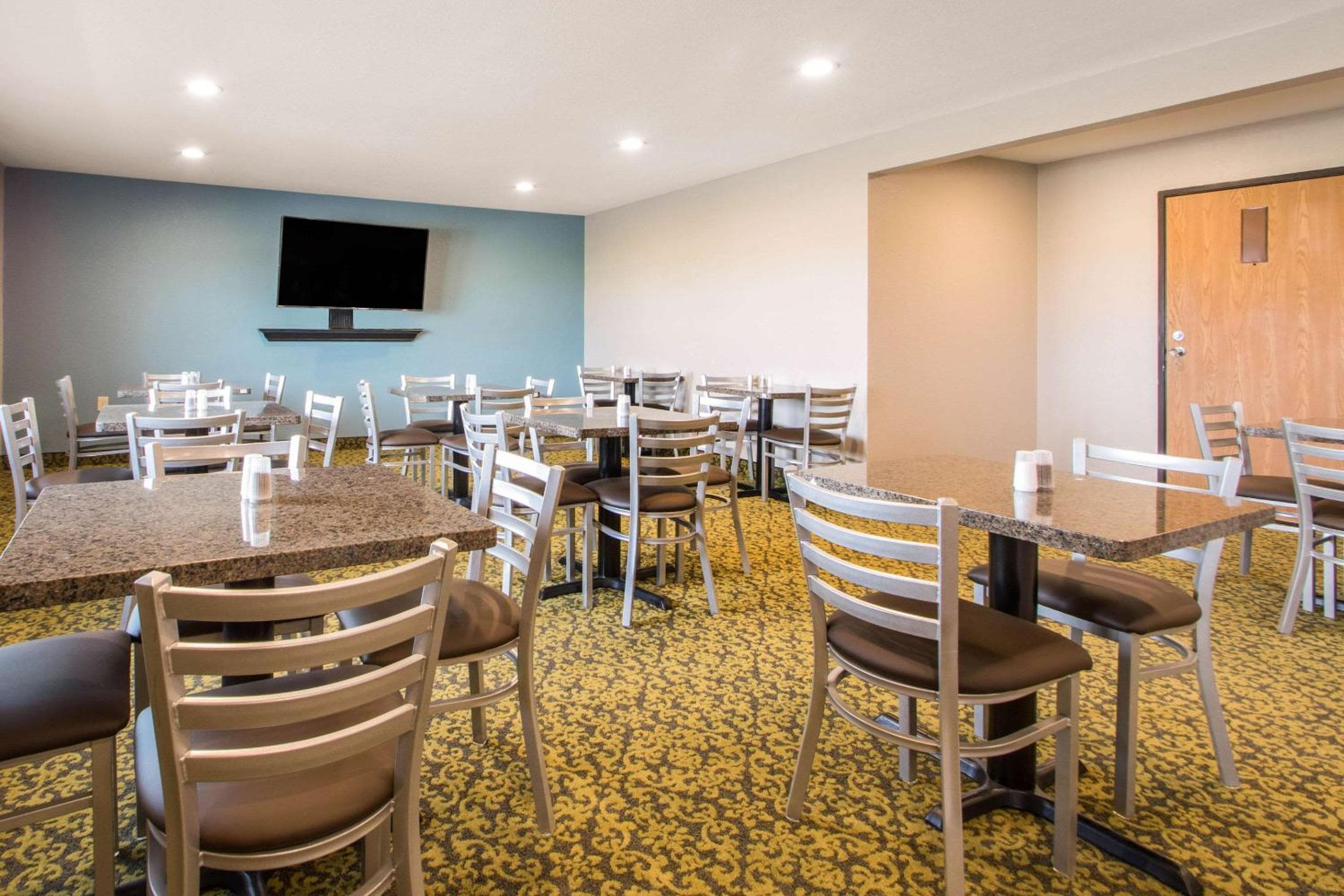 Quality Inn Madison West Near University Area