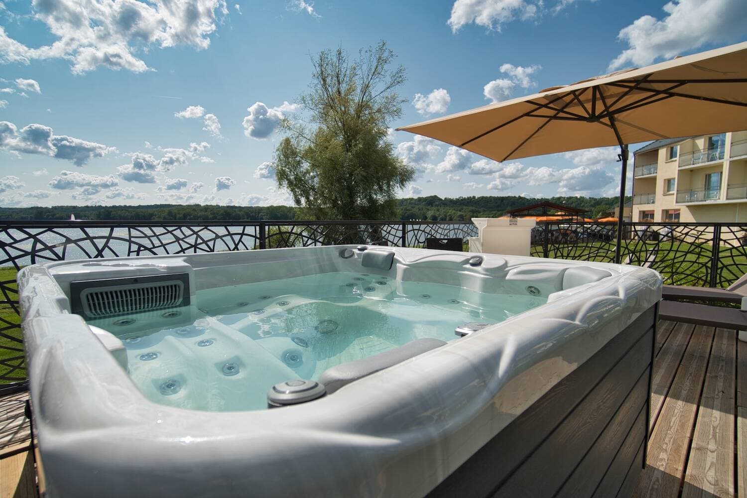 Hôtel du Golf de l'Ailette, The Originals Relais