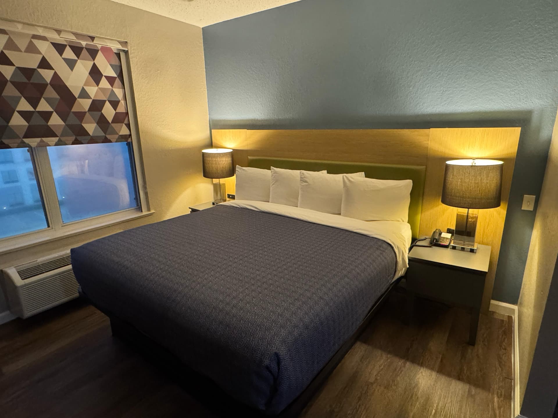 Sonesta Essential IAH Airport JFK Boulevard - Newly Renovated
