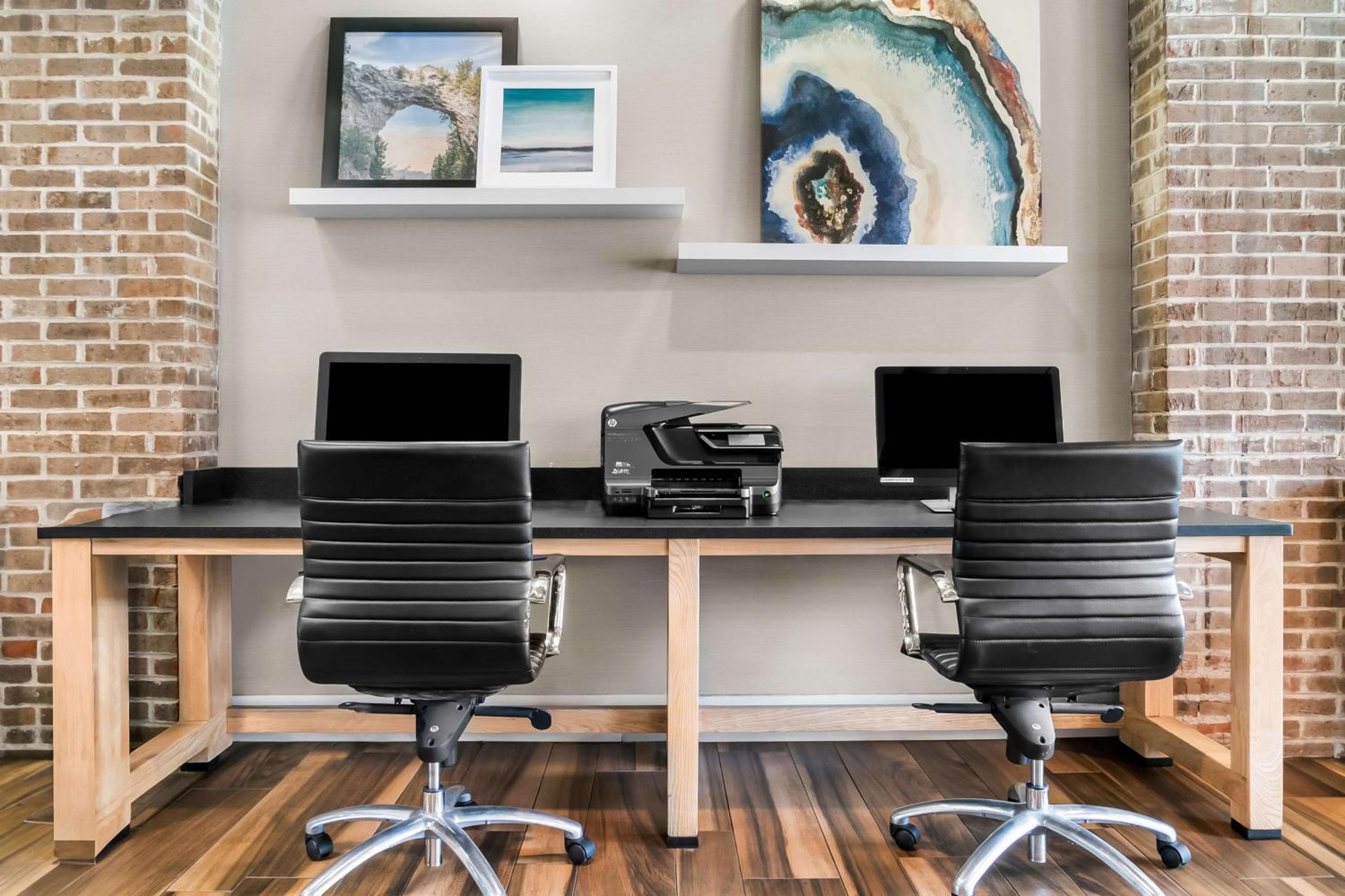 Best Western Okemos/East Lansing Hotel & Suites