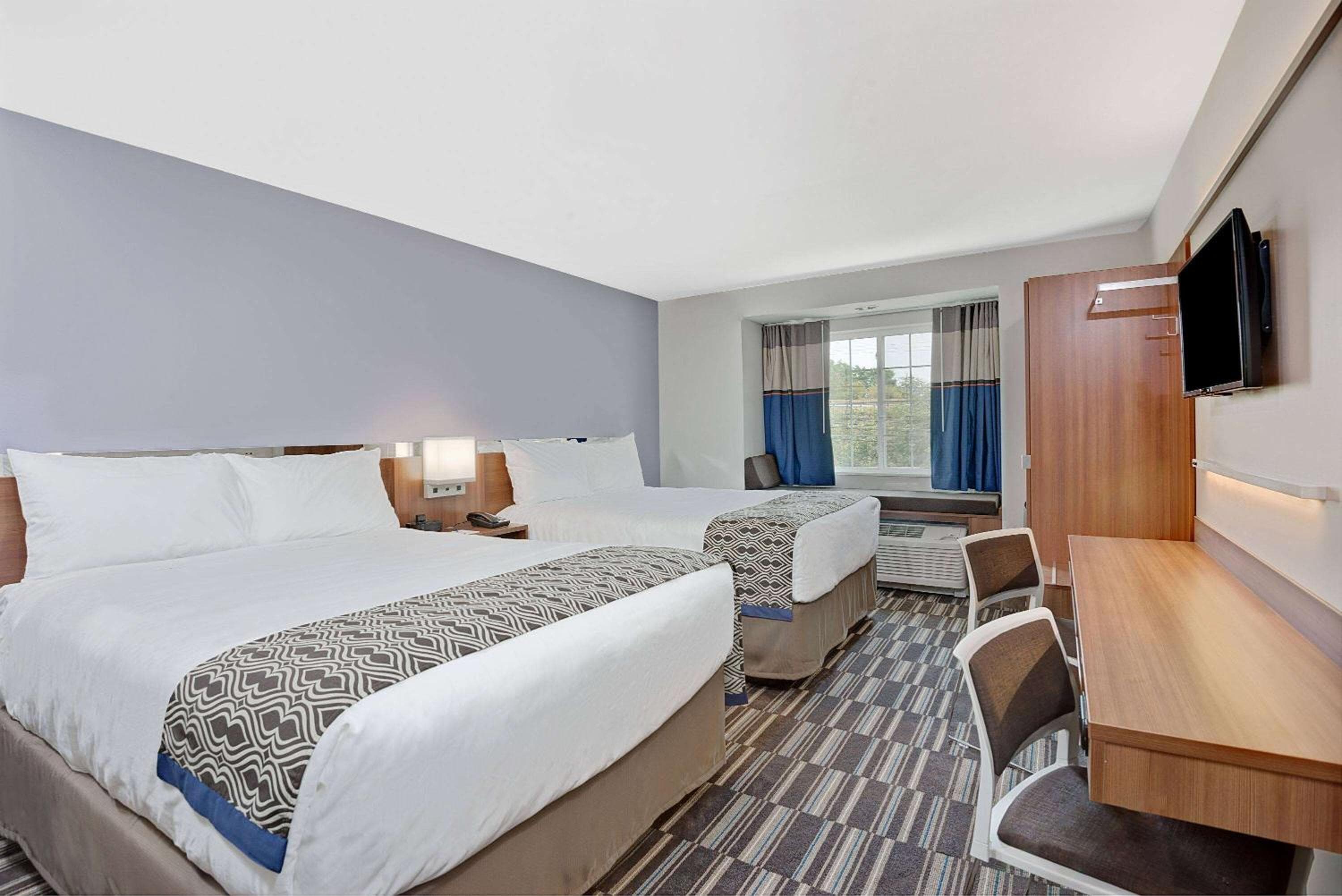 Microtel Inn & Suites by Wyndham Philadelphia Airport Ridley