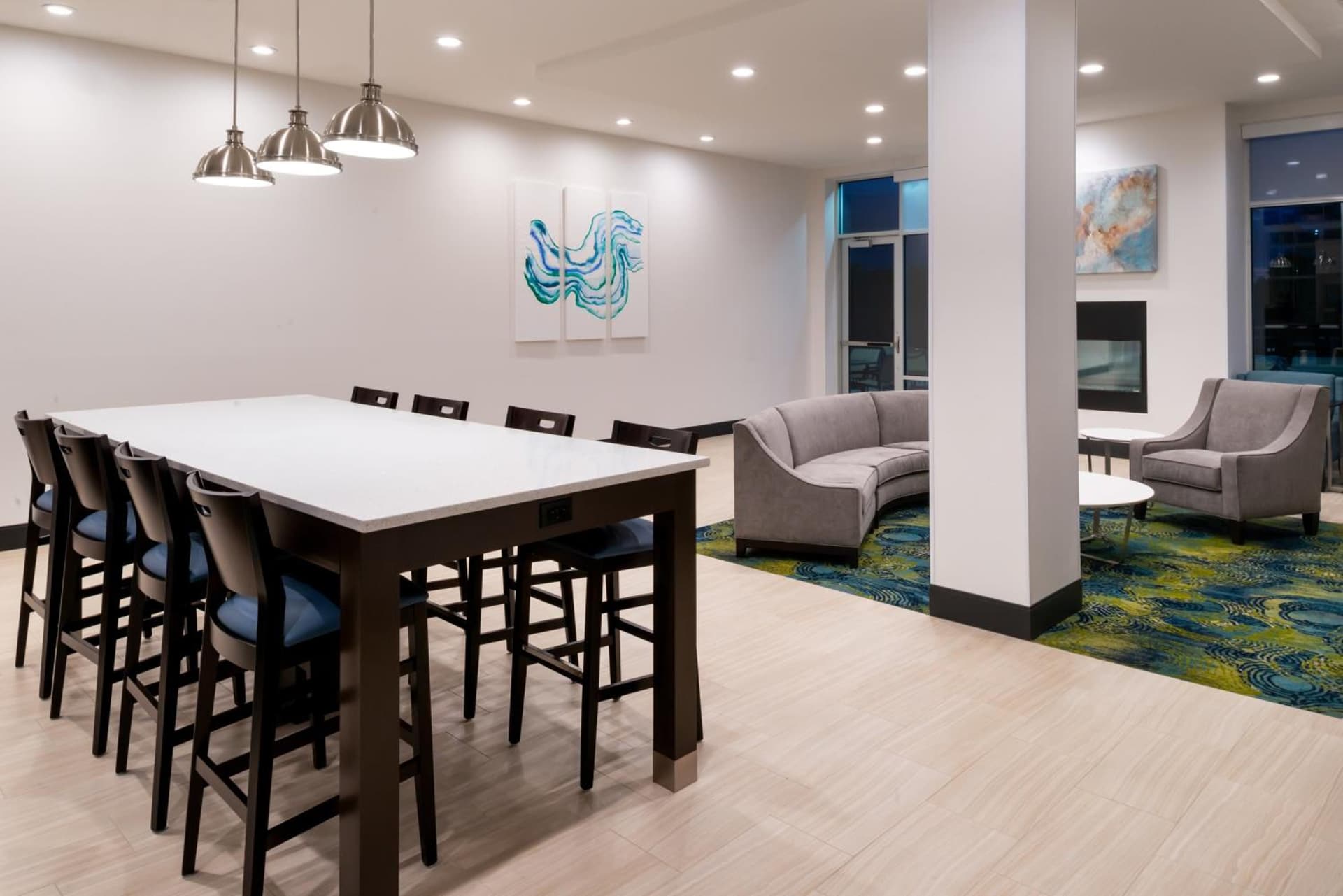 Holiday Inn & Suites Farmington Hills - Detroit NW by IHG