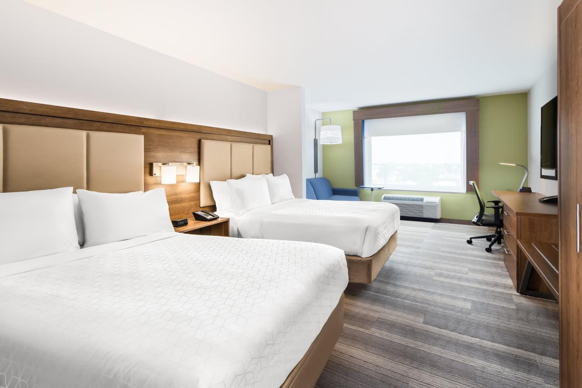 Holiday Inn Express Fort Lauderdale Cruise Airport