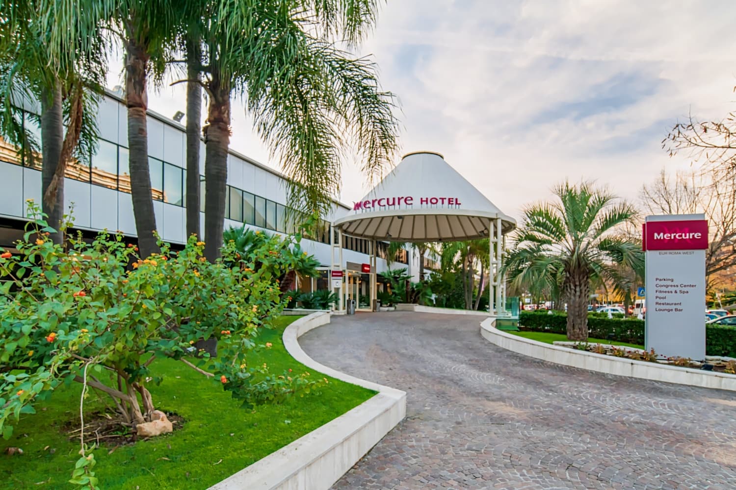 Mercure Rome West